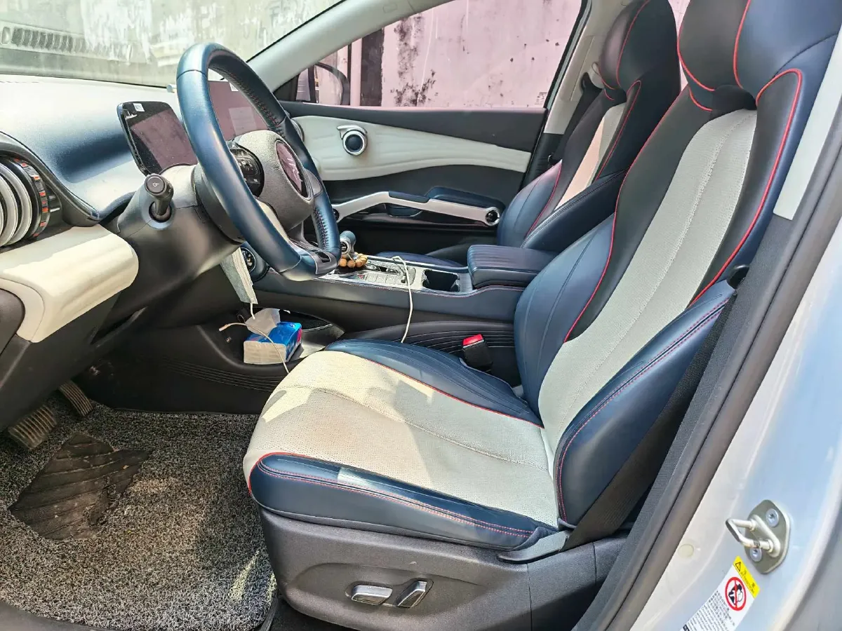 2022 Hycan Z03 BEV 64.23KWH,autocango,china used car exporter,china ev exporter,chinese used car exporter,chinese used ev exporter