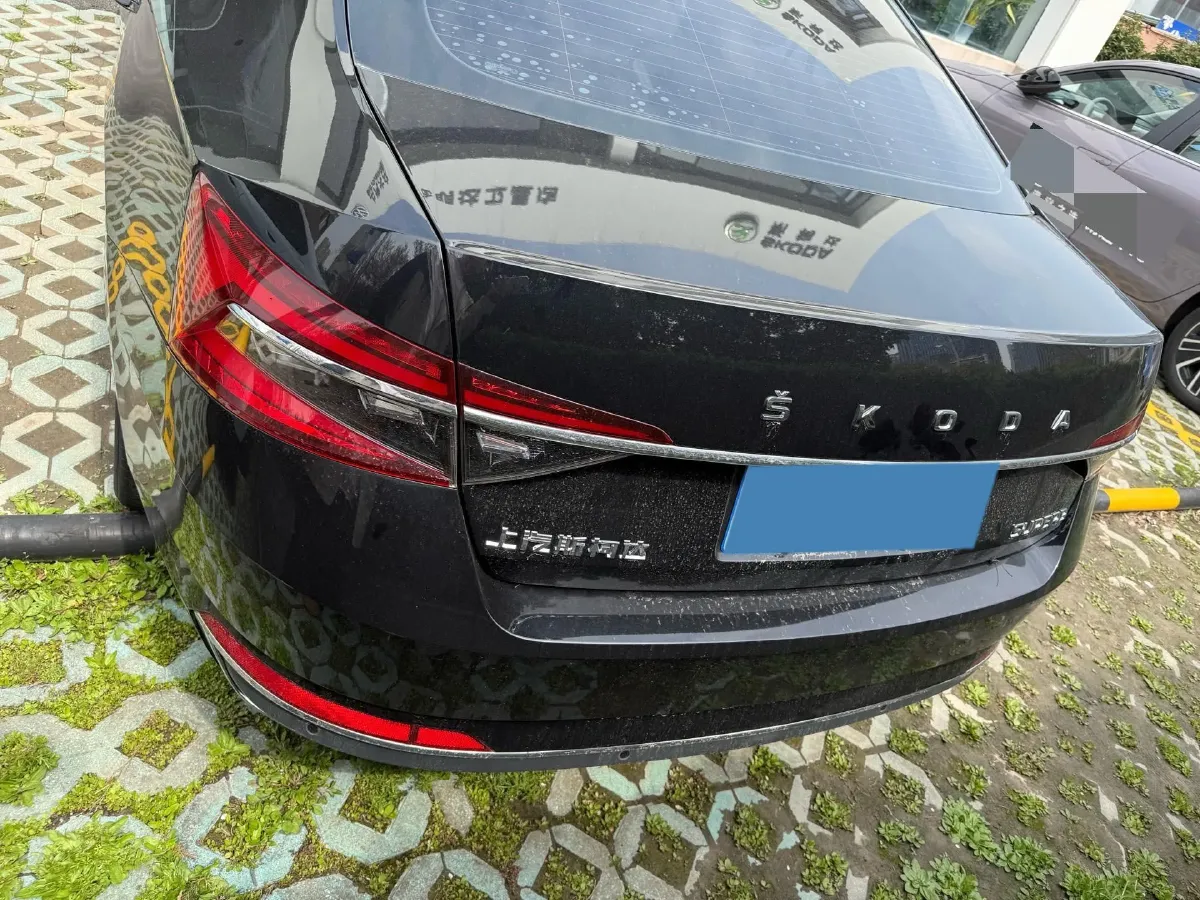 2022 Skoda Superb 1.4T 150HP L4 7DCT,autocango,china used car exporter,china ev exporter,chinese used car exporter,chinese used ev exporter