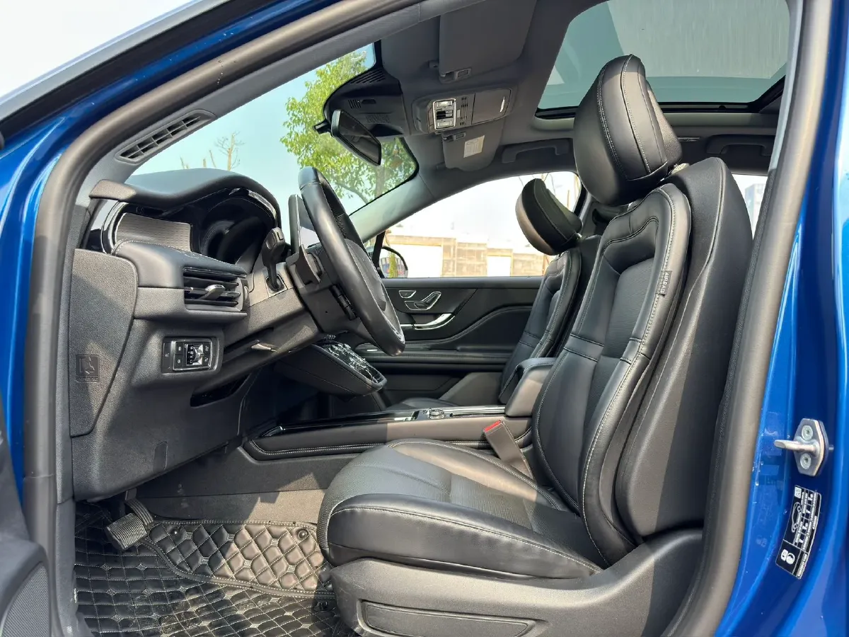 2022 Lincoln Corsair 2.0T 245HP L4 8AT,autocango,china used car exporter,china ev exporter,chinese used car exporter,chinese used ev exporter