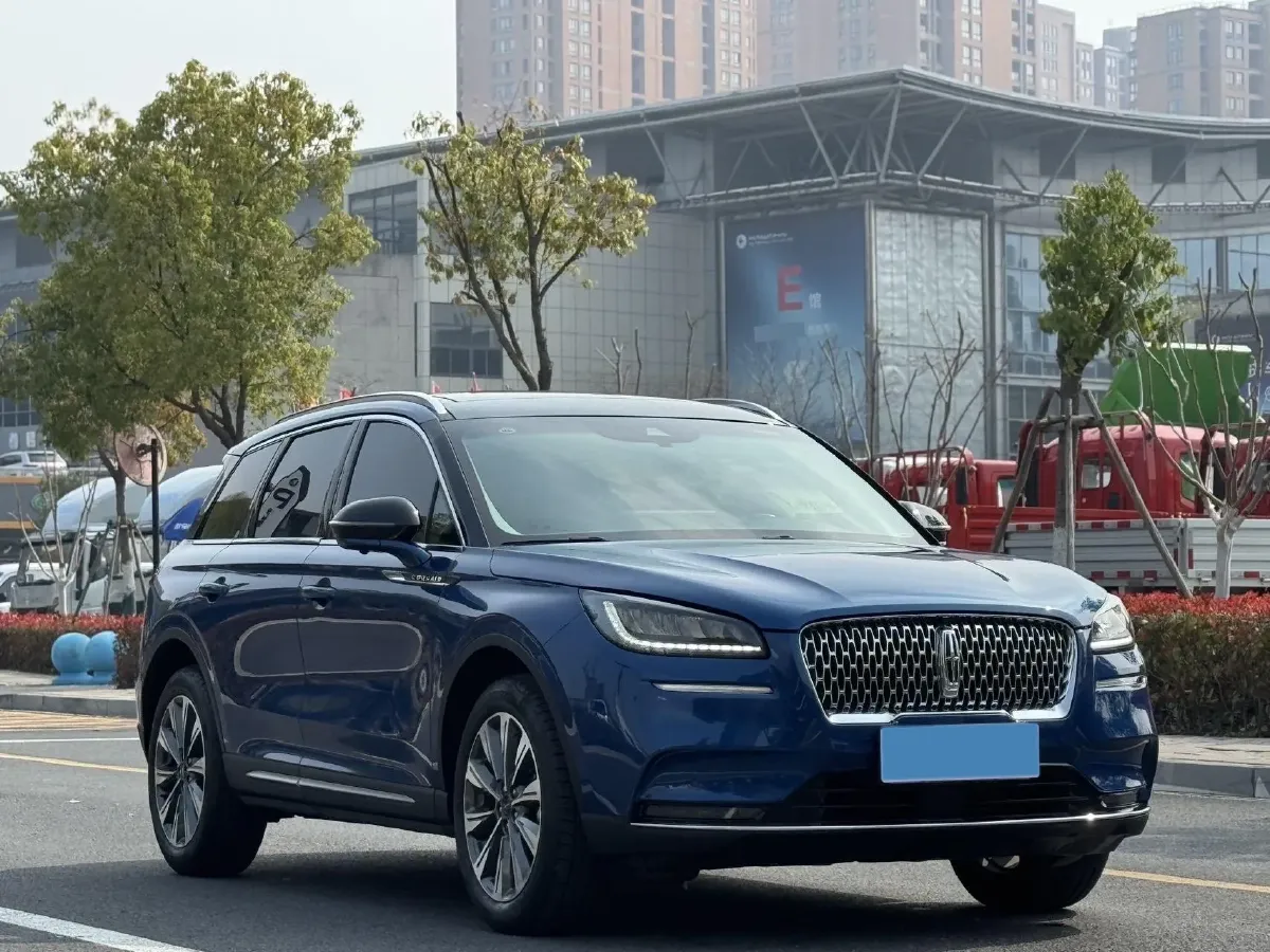 2022 Lincoln Corsair 2.0T 245HP L4 8AT,autocango,china used car exporter,china ev exporter,chinese used car exporter,chinese used ev exporter