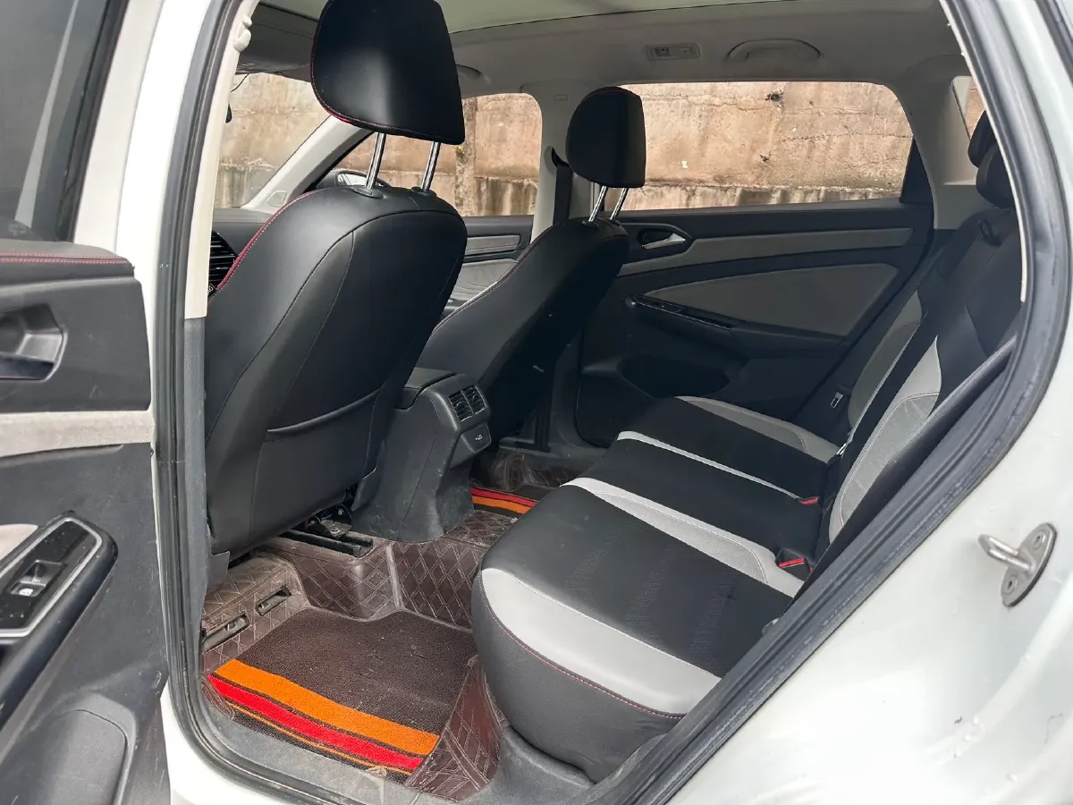 2022 Jetta VS7 1.4T 150HP L4 6AT,autocango,china used car exporter,china ev exporter,chinese used car exporter,chinese used ev exporter