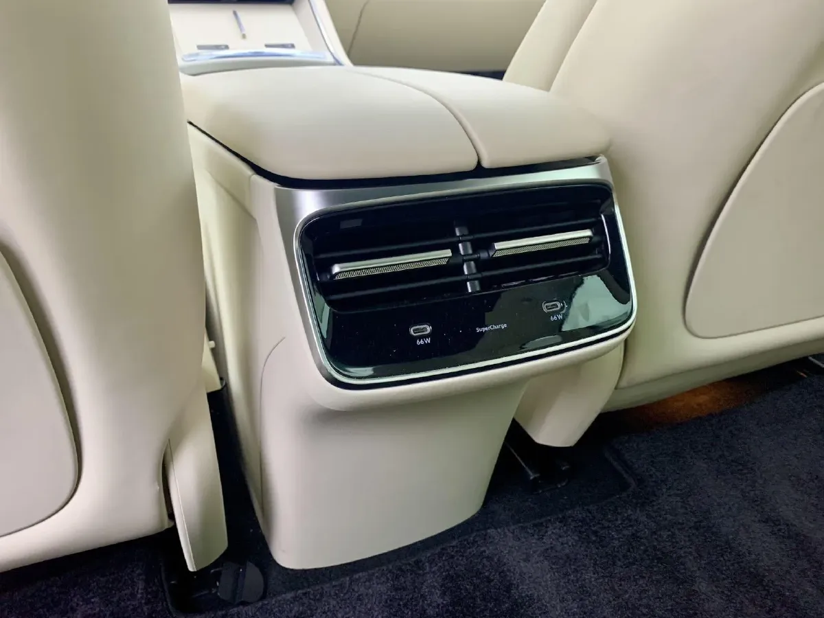 2024 Luxeed S7 BEV 82KWH,autocango,china used car exporter,china ev exporter,chinese used car exporter,chinese used ev exporter