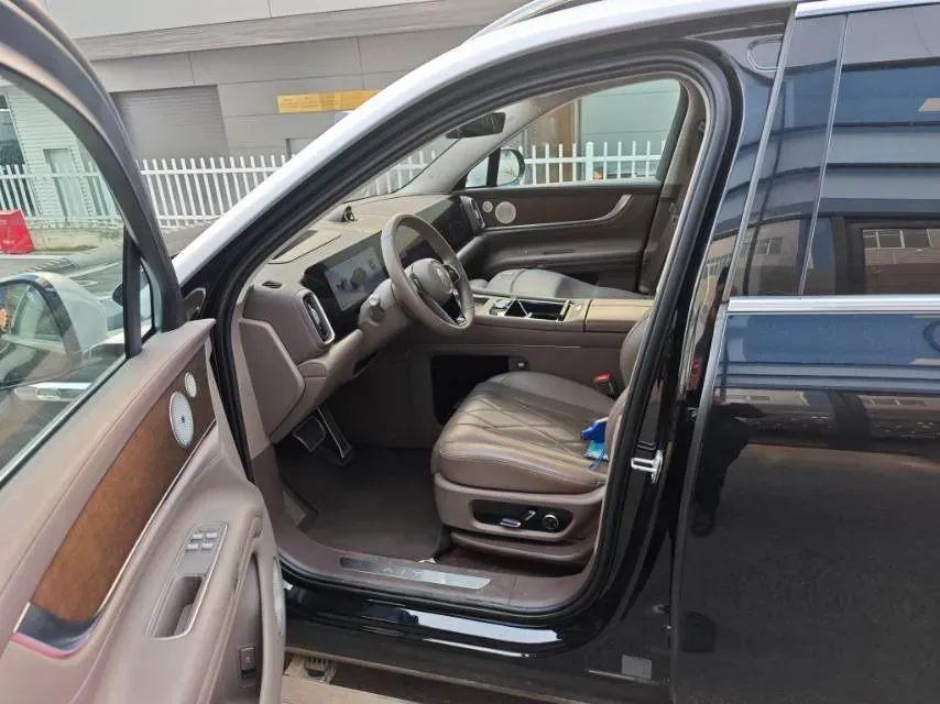 2024 AITO AITO M9 1.5T 152HP L4 REEV 42KWH,autocango,china used car exporter,china ev exporter,chinese used car exporter,chinese used ev exporter