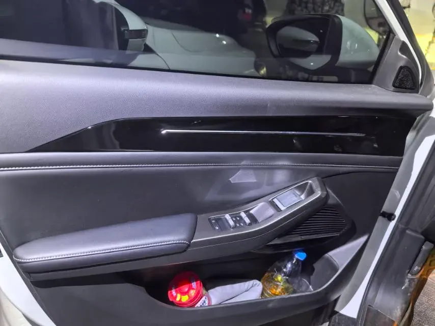 2024 Geely Galaxy L6 1.5T 163HP L4 3DHT PHEV,autocango,china used car exporter,china ev exporter,chinese used car exporter,chinese used ev exporter