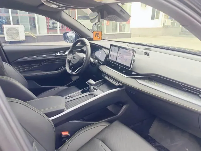 2023 Geely Preface 1.5T 181HP L4 7DCT,autocango,china used car exporter,china ev exporter,chinese used car exporter,chinese used ev exporter