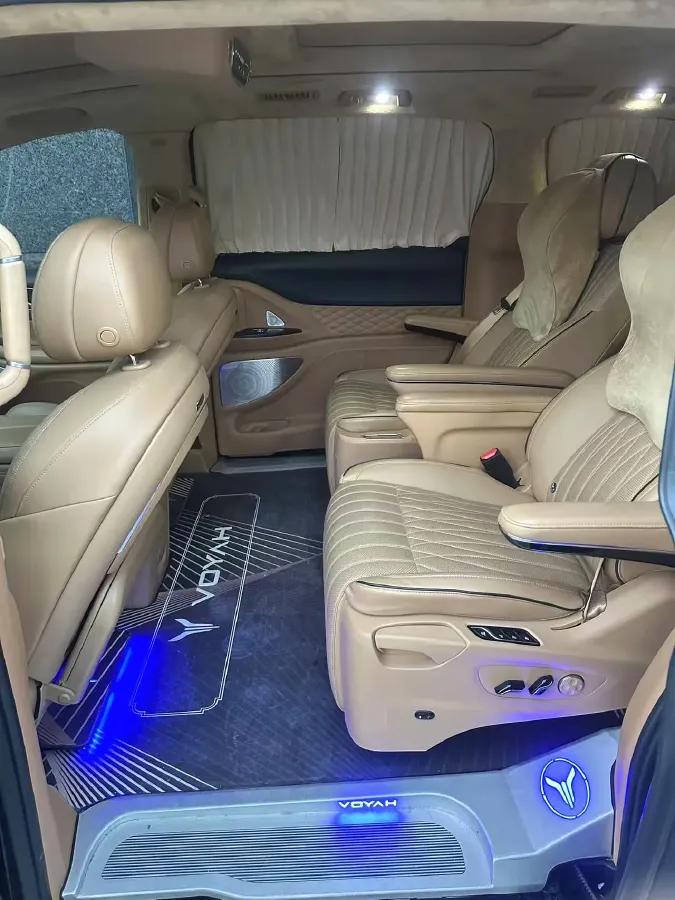 2022 Voyah Dream 1.5T 136HP L4 PHEV 25.57KWH,autocango,china used car exporter,china ev exporter,chinese used car exporter,chinese used ev exporter