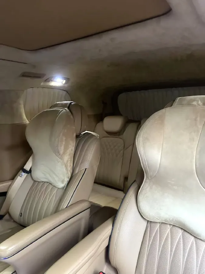 2022 Voyah Dream 1.5T 136HP L4 PHEV 25.57KWH,autocango,china used car exporter,china ev exporter,chinese used car exporter,chinese used ev exporter