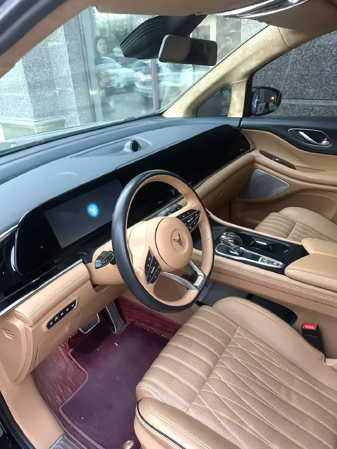 2022 Voyah Dream 1.5T 136HP L4 PHEV 25.57KWH,autocango,china used car exporter,china ev exporter,chinese used car exporter,chinese used ev exporter