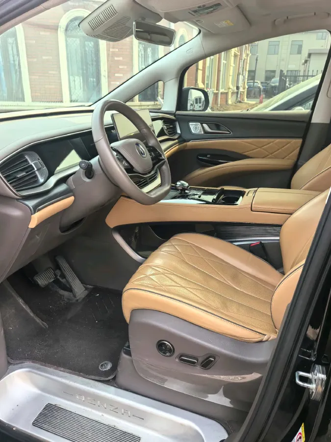 2022 Mercedes-Benz GLC Class 2.0T 197HP L4 9AT,autocango,china used car exporter,china ev exporter,chinese used car exporter,chinese used ev exporter