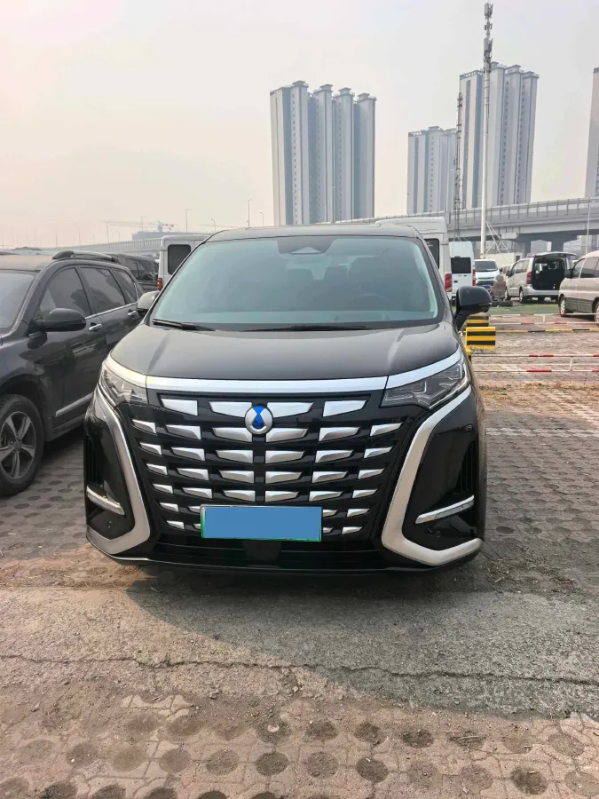 2022 Mercedes-Benz GLC Class 2.0T 197HP L4 9AT,autocango,china used car exporter,china ev exporter,chinese used car exporter,chinese used ev exporter