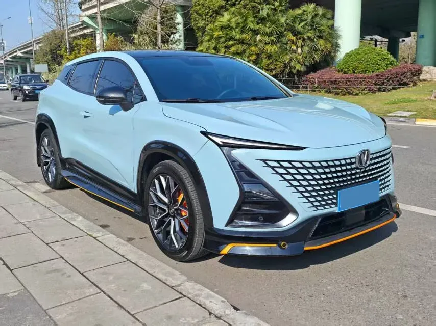2023 ChangAn UNI-T 1.5T 188HP L4 7DCT,autocango,china used car exporter,china ev exporter,chinese used car exporter,chinese used ev exporter