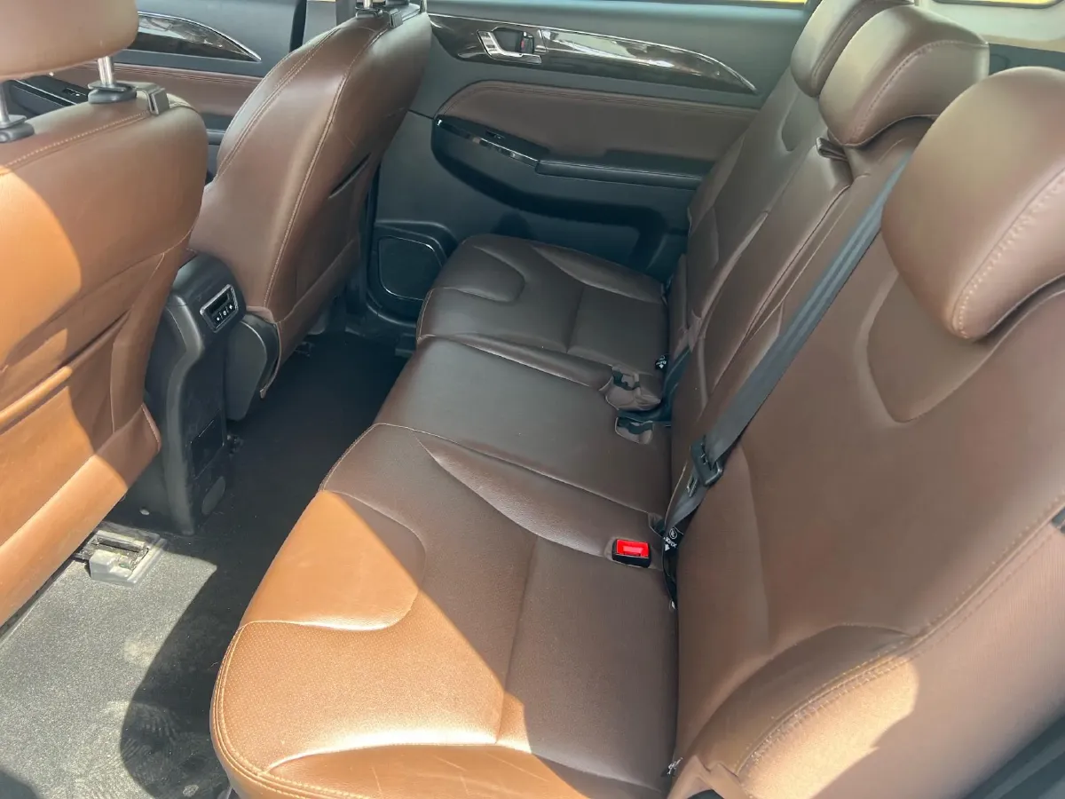 2017 LiFan XuanLang 2.0L 141HP L4 CVT,autocango,china used car exporter,china ev exporter,chinese used car exporter,chinese used ev exporter