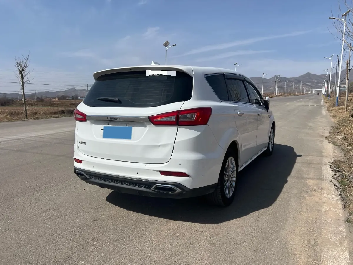 2017 LiFan XuanLang 2.0L 141HP L4 CVT,autocango,china used car exporter,china ev exporter,chinese used car exporter,chinese used ev exporter