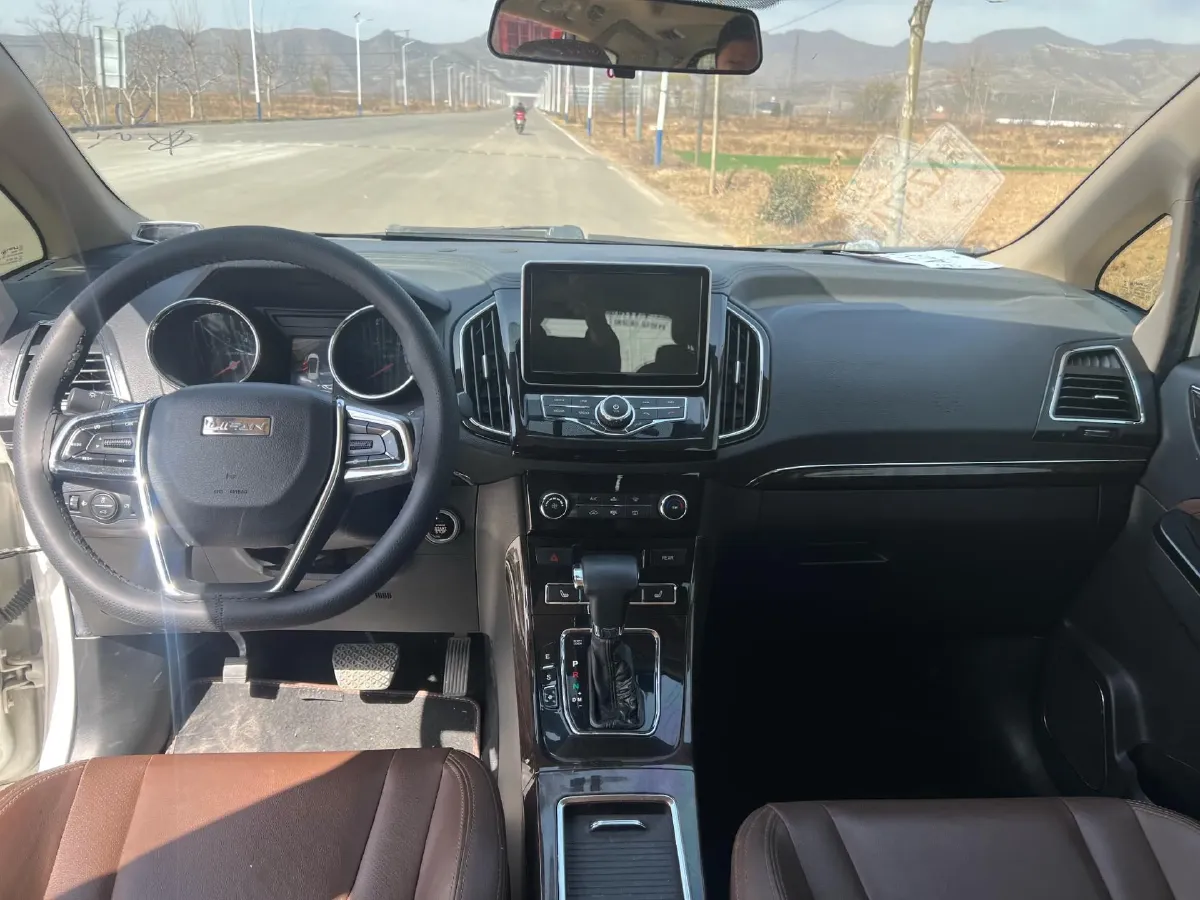 2017 LiFan XuanLang 2.0L 141HP L4 CVT,autocango,china used car exporter,china ev exporter,chinese used car exporter,chinese used ev exporter