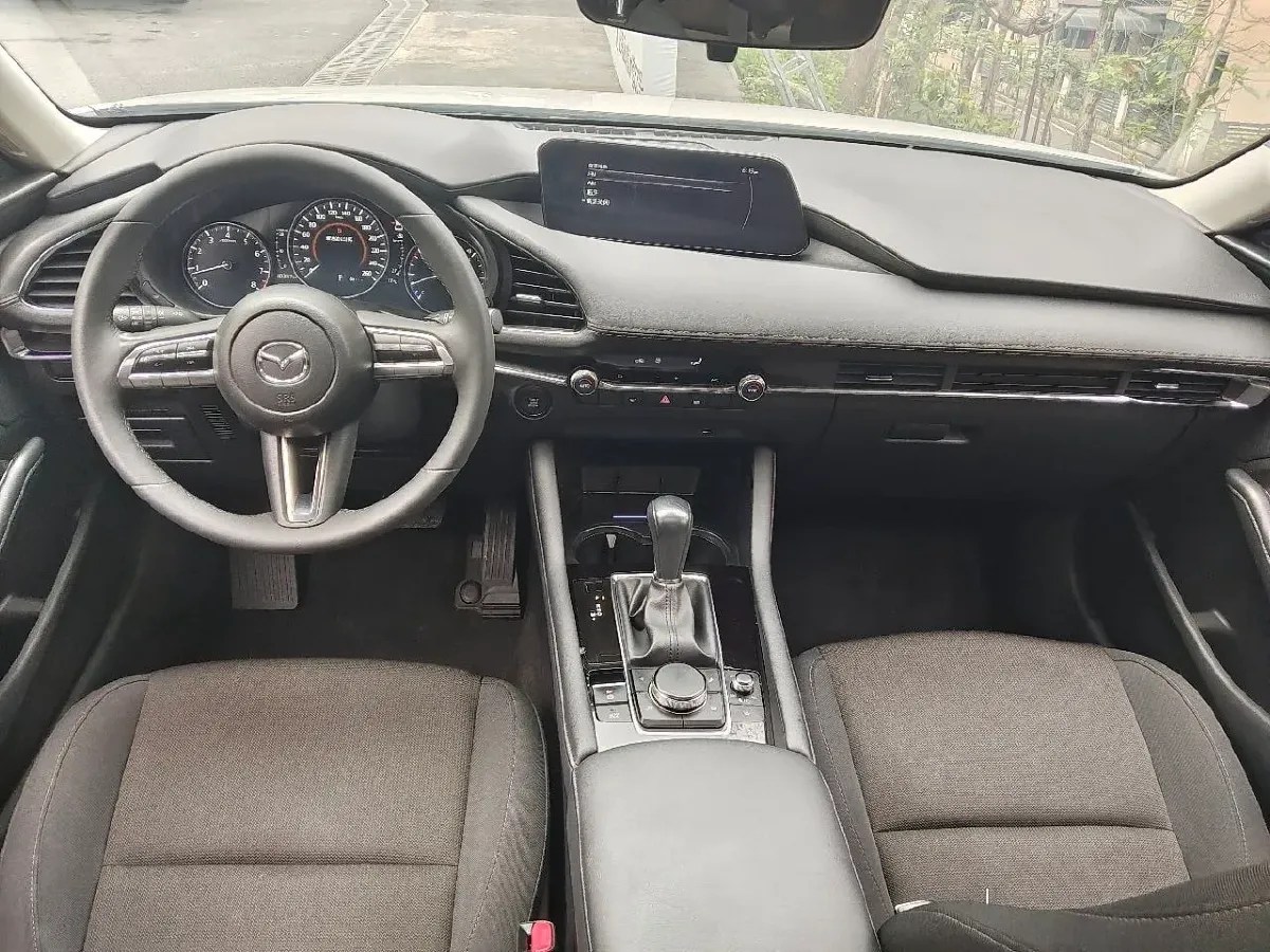 2021 Mazda 3 Axela 2.0L 158HP L4 6AT,autocango,china used car exporter,china ev exporter,chinese used car exporter,chinese used ev exporter