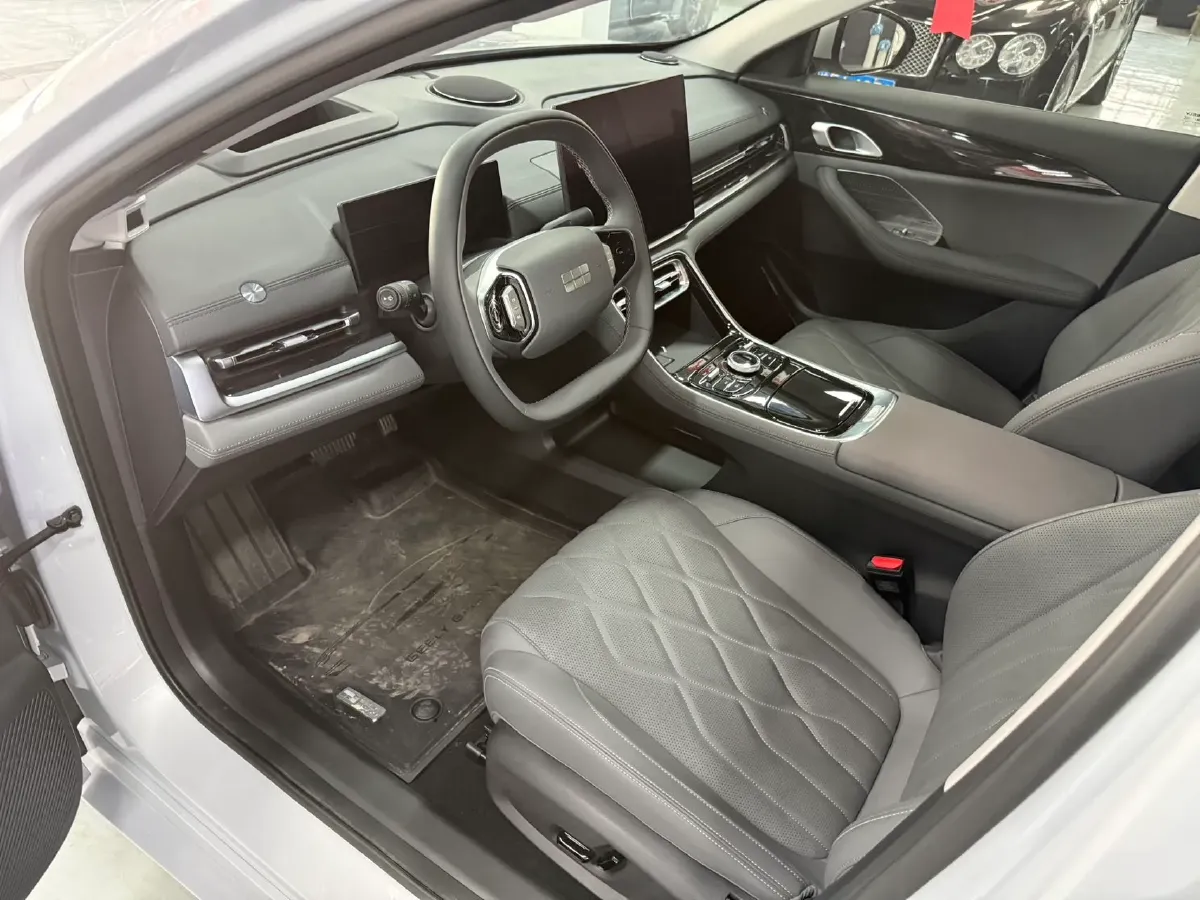 2025 Geely Galaxy A7 1.5L 112HP L4 1DHT PHEV,autocango,china used car exporter,china ev exporter,chinese used car exporter,chinese used ev exporter