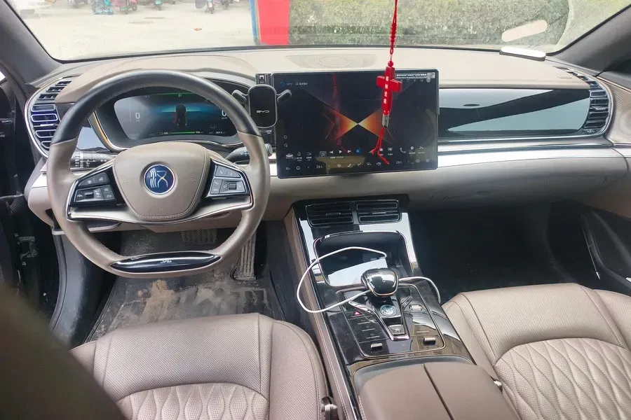 2024 BYD Han BEV 60.48KWH,autocango,china used car exporter,china ev exporter,chinese used car exporter,chinese used ev exporter