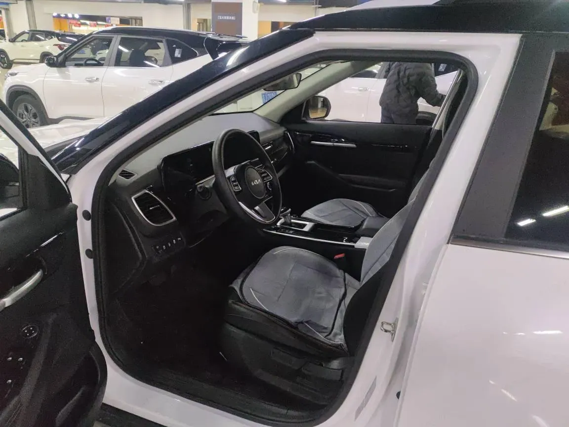 2023 Kia Seltos 1.5L 115HP L4 CVT,autocango,china used car exporter,china ev exporter,chinese used car exporter,chinese used ev exporter