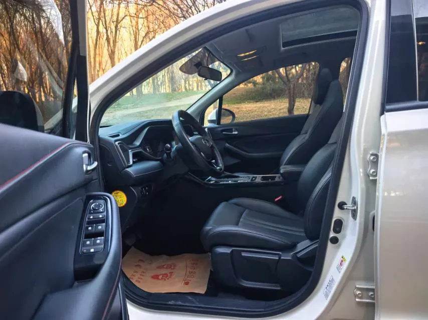 2021 GAC Trumpchi GS4 1.5T 169HP L4 6AT,autocango,china used car exporter,china ev exporter,chinese used car exporter,chinese used ev exporter