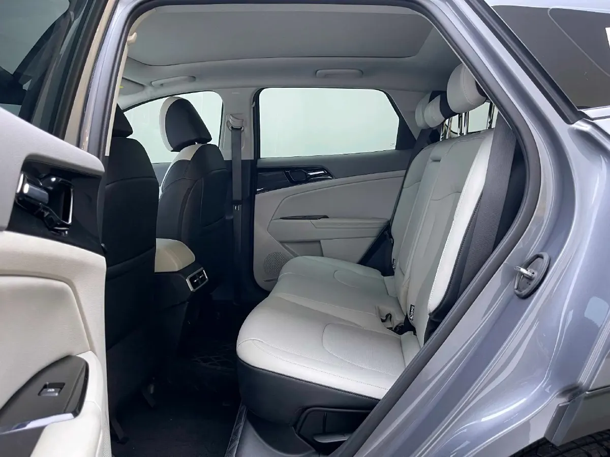 2023 Kia Sportage 1.5T 200HP L4 8AT,autocango,china used car exporter,china ev exporter,chinese used car exporter,chinese used ev exporter