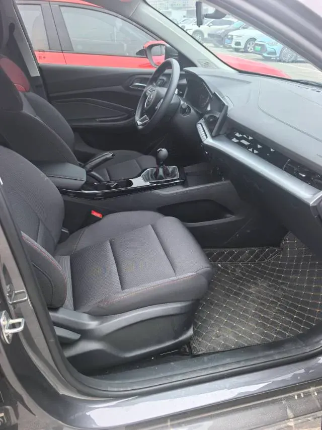 2023 MG 5 1.5L 129HP L4 5MT,autocango,china used car exporter,china ev exporter,chinese used car exporter,chinese used ev exporter