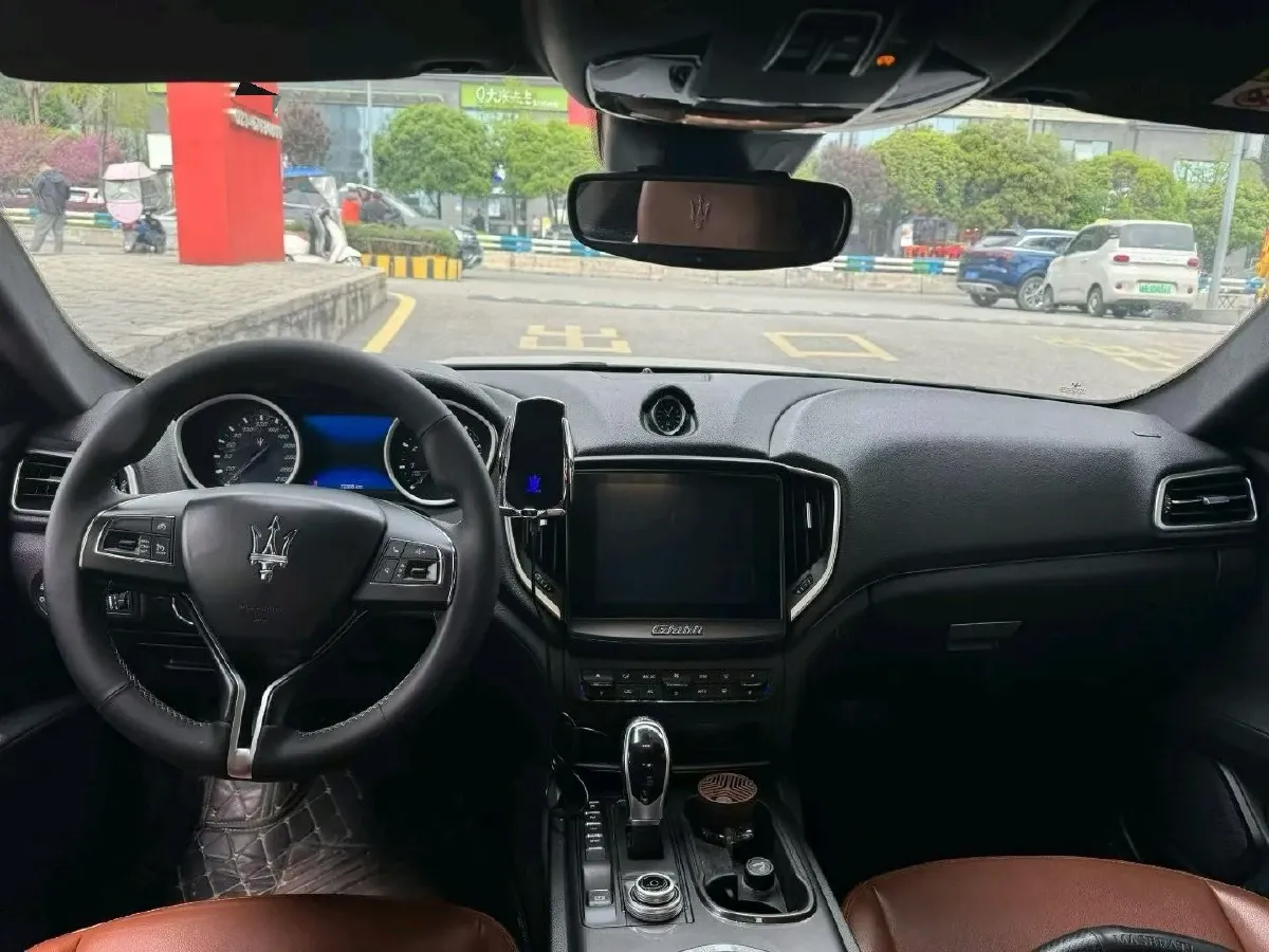 2018 Maserati Ghibli 3.0T 350HP V6 8AT,autocango,china used car exporter,china ev exporter,chinese used car exporter,chinese used ev exporter