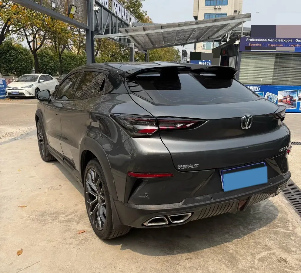 2022 ChangAn UNI-T 1.5T 188HP L4 7DCT,autocango,china used car exporter,china ev exporter,chinese used car exporter,chinese used ev exporter