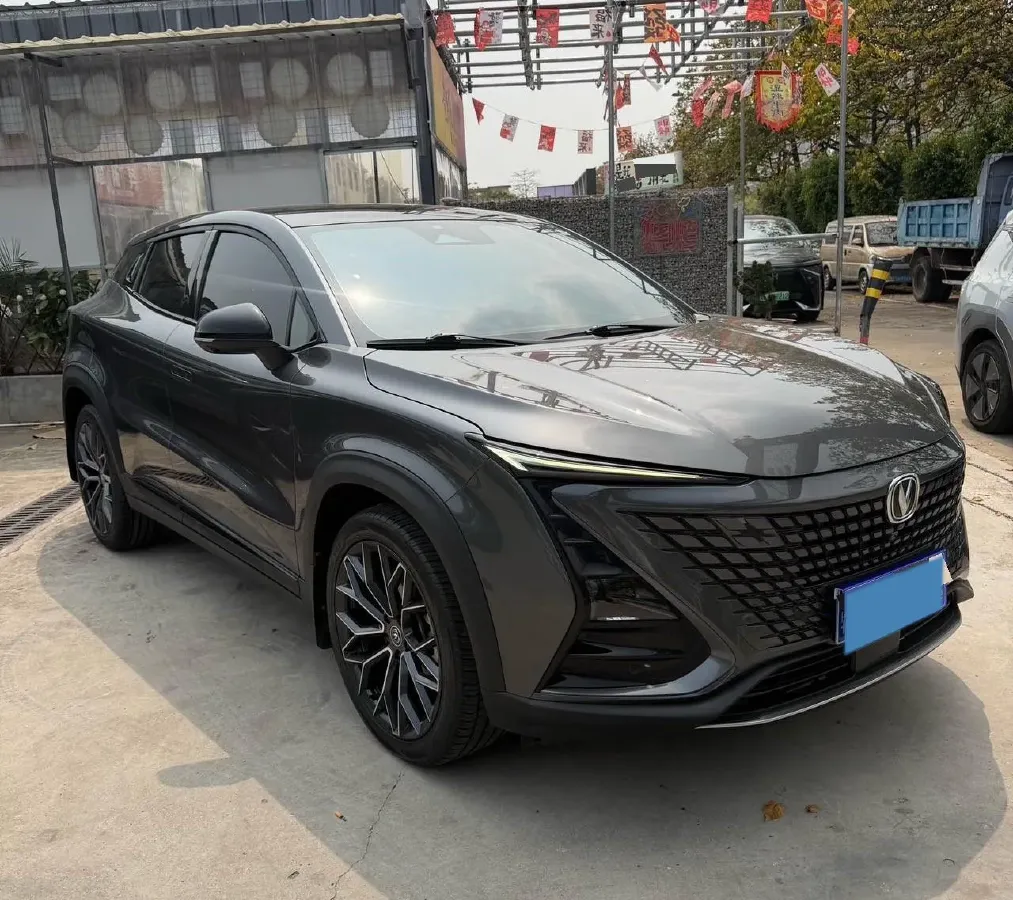 2022 ChangAn UNI-T 1.5T 188HP L4 7DCT,autocango,china used car exporter,china ev exporter,chinese used car exporter,chinese used ev exporter