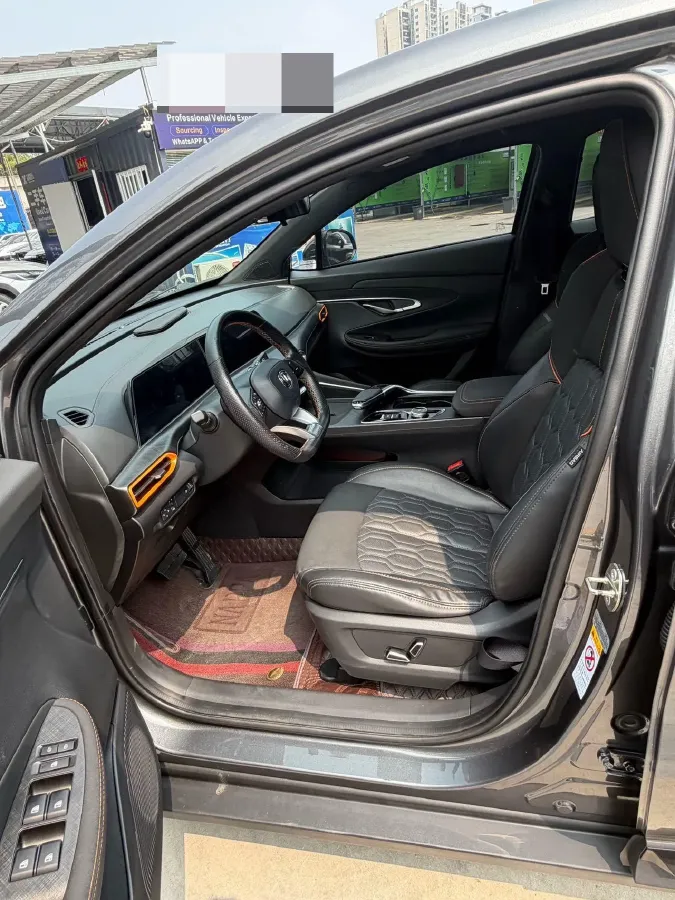 2022 ChangAn UNI-T 1.5T 188HP L4 7DCT,autocango,china used car exporter,china ev exporter,chinese used car exporter,chinese used ev exporter