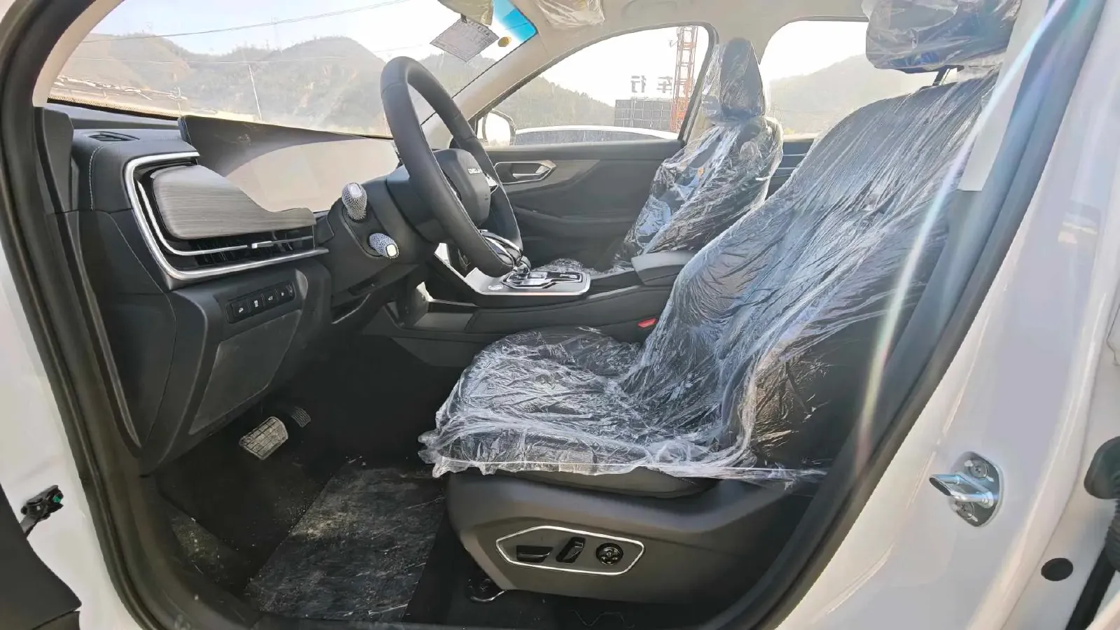 2025 BeiJing Auto X7 1.5T 188HP L4 7DCT,autocango,china used car exporter,china ev exporter,chinese used car exporter,chinese used ev exporter