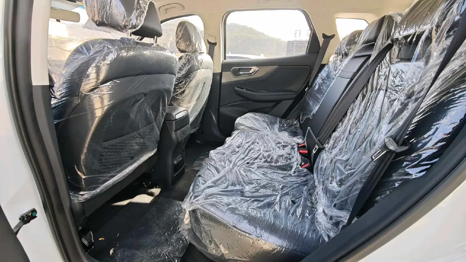 2025 BeiJing Auto X7 1.5T 188HP L4 7DCT,autocango,china used car exporter,china ev exporter,chinese used car exporter,chinese used ev exporter