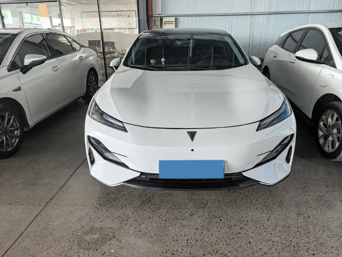 2022 DongFeng Forthing LingZhi EV BEV 68.4KWH,autocango,china used car exporter,china ev exporter,chinese used car exporter,chinese used ev exporter
