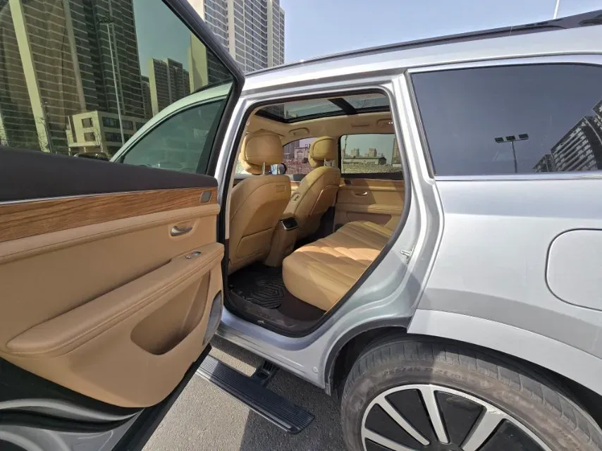 2024 AITO AITO M7 1.5T 152HP L4 REEV 42KWH,autocango,china used car exporter,china ev exporter,chinese used car exporter,chinese used ev exporter