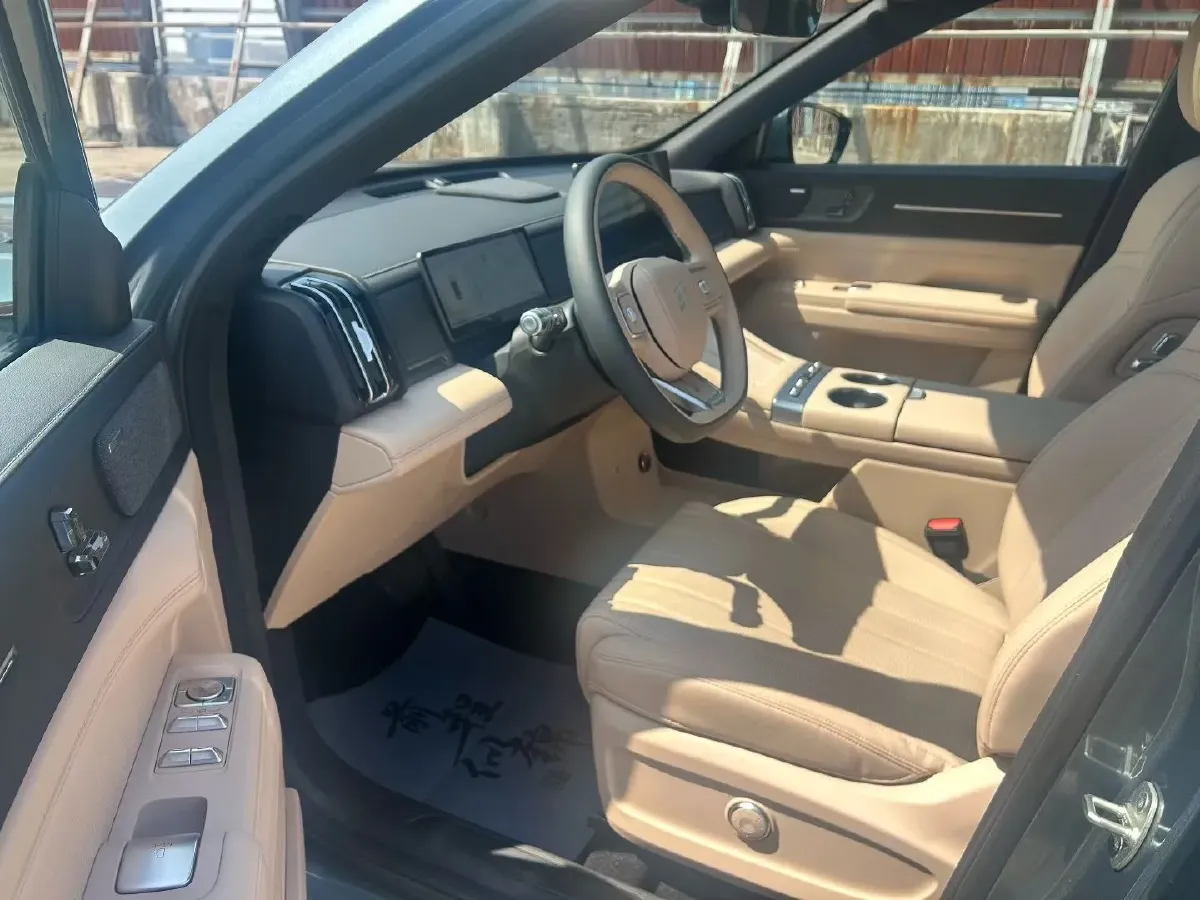 2025 Jetour X70 Plus 1.5T 156HP L4 CVT,autocango,china used car exporter,china ev exporter,chinese used car exporter,chinese used ev exporter