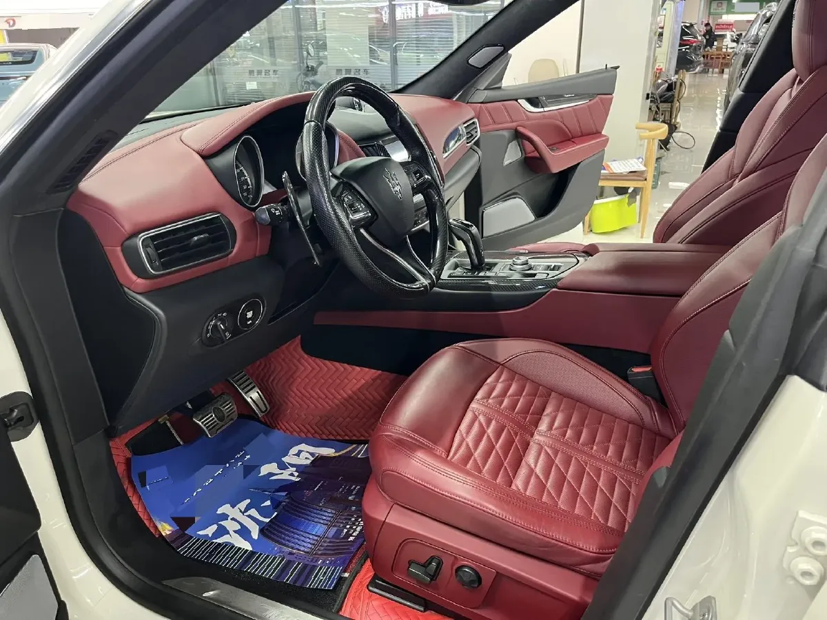 2019 Maserati Levante 3.8T 550HP V8 8AT,autocango,china used car exporter,china ev exporter,chinese used car exporter,chinese used ev exporter