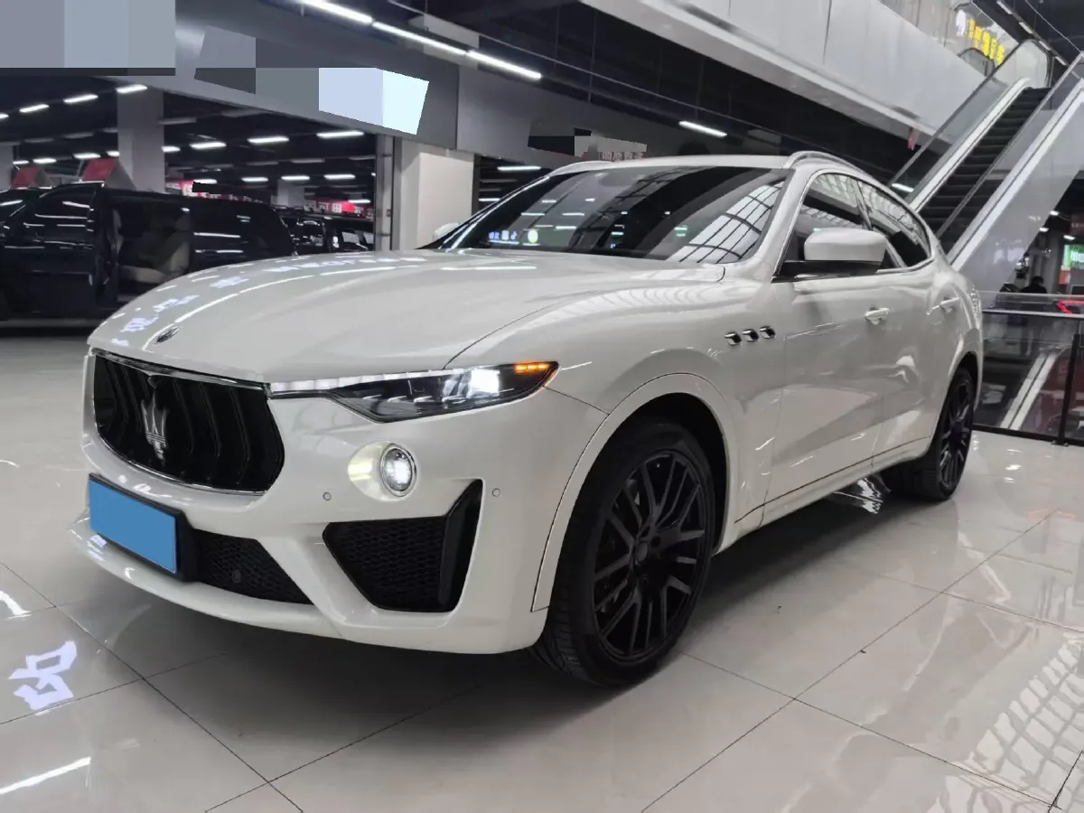 2019 Maserati Levante 3.8T 550HP V8 8AT,autocango,china used car exporter,china ev exporter,chinese used car exporter,chinese used ev exporter