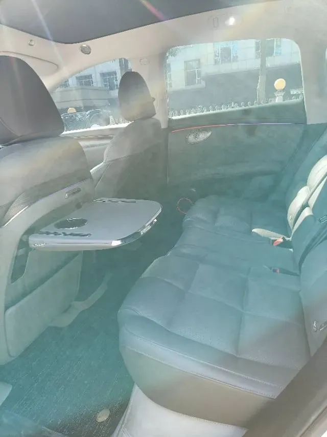 2025 IM LS6 BEV 75KWH,autocango,china used car exporter,china ev exporter,chinese used car exporter,chinese used ev exporter