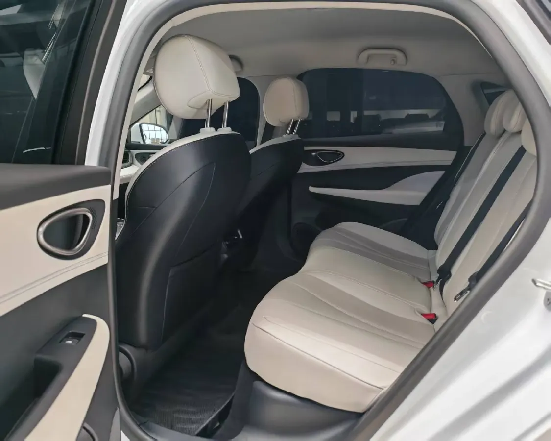 2025 BYD Seal05 DM-i 1.5L 101HP L4 E-CVT PHEV 7.68KWH,autocango,china used car exporter,china ev exporter,chinese used car exporter,chinese used ev exporter