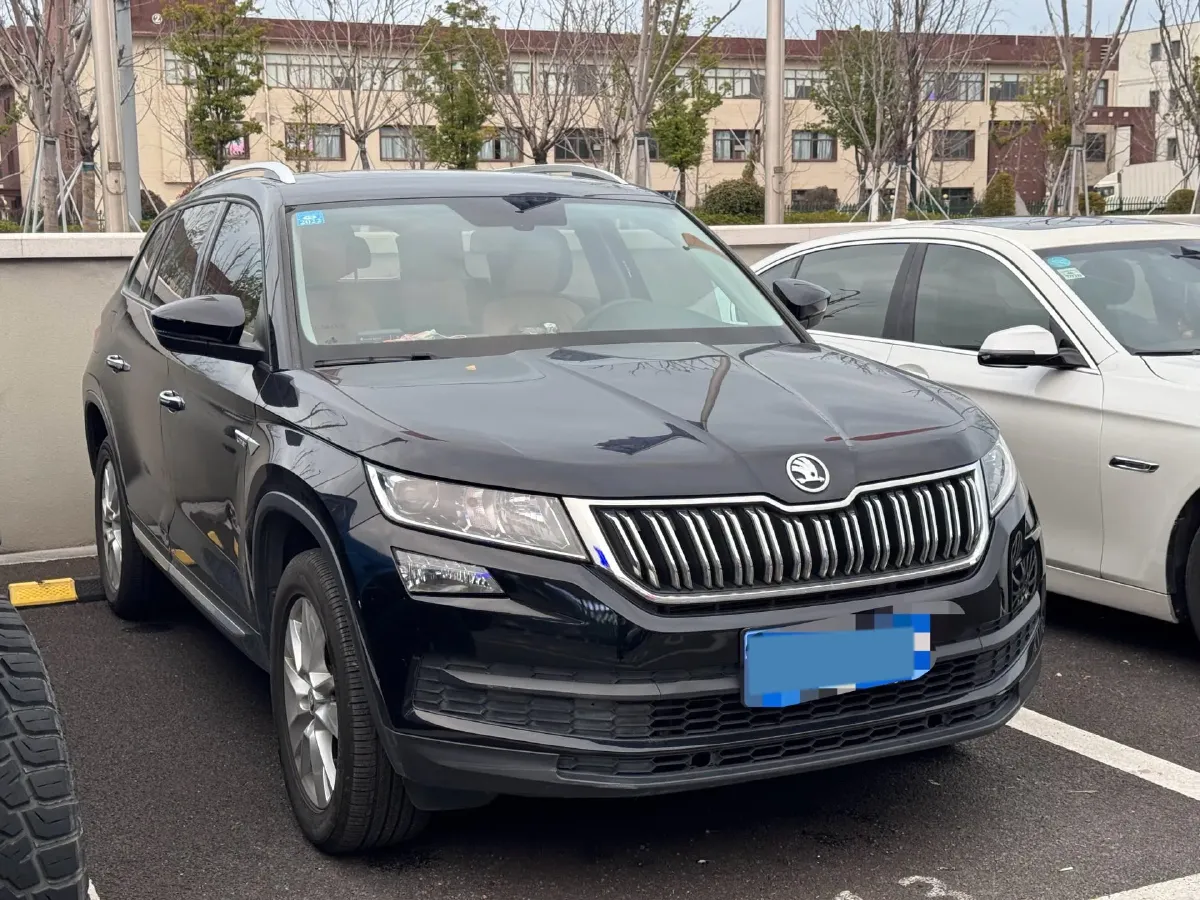 2018 Skoda Kodiak 1.8T 180HP L4 7DCT,autocango,china used car exporter,china ev exporter,chinese used car exporter,chinese used ev exporter
