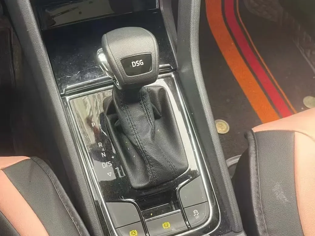 2018 Skoda Kodiak 1.8T 180HP L4 7DCT,autocango,china used car exporter,china ev exporter,chinese used car exporter,chinese used ev exporter