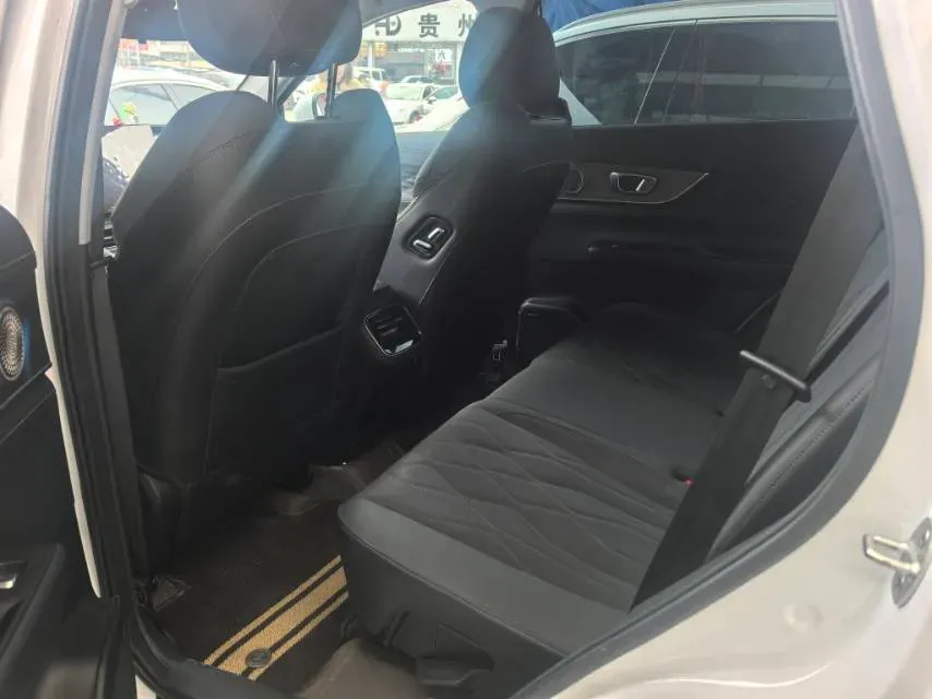 2024 Chery Tiggo 8 Plus 1.6T 197HP L4 7DCT,autocango,china used car exporter,china ev exporter,chinese used car exporter,chinese used ev exporter