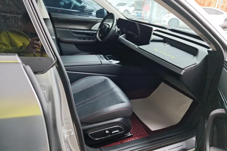 2022 Xpeng P7 BEV 83.1KWH,autocango,china used car exporter,china ev exporter,chinese used car exporter,chinese used ev exporter