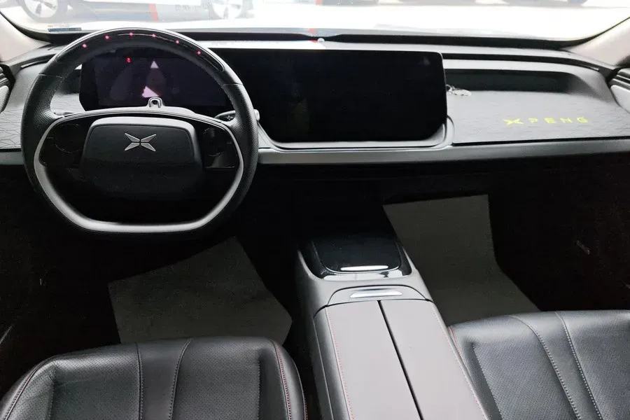 2022 Xpeng P7 BEV 83.1KWH,autocango,china used car exporter,china ev exporter,chinese used car exporter,chinese used ev exporter