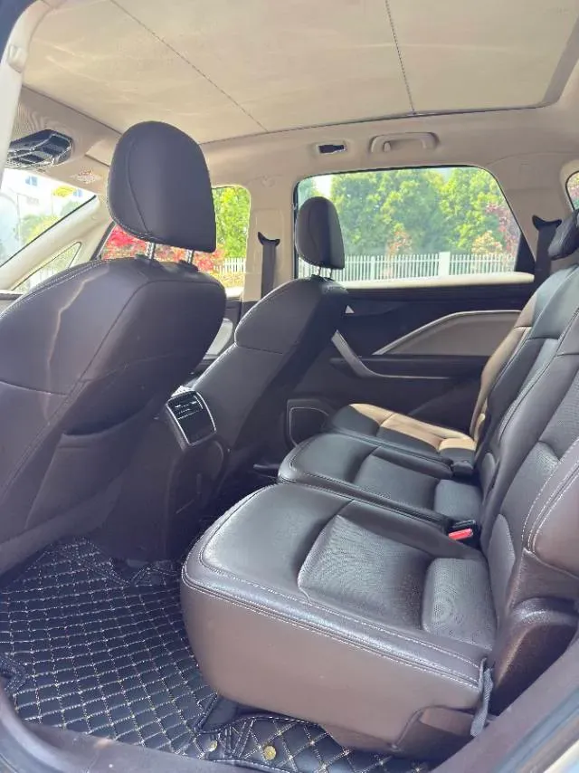 2021 Geely JiaJi 1.8T 184HP L4 7DCT,autocango,china used car exporter,china ev exporter,chinese used car exporter,chinese used ev exporter