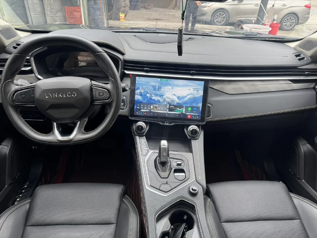 2023 MAXUS Interstellar 2.0T 261HP L4 8AT,autocango,china used car exporter,china ev exporter,chinese used car exporter,chinese used ev exporter