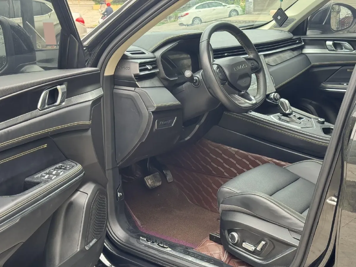 2023 MAXUS Interstellar 2.0T 261HP L4 8AT,autocango,china used car exporter,china ev exporter,chinese used car exporter,chinese used ev exporter