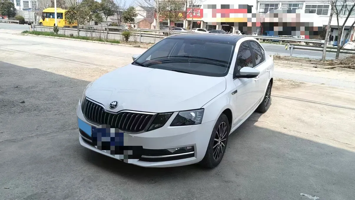 2019 Skoda Octavia 1.2T 116HP L4 7DCT,autocango,china used car exporter,china ev exporter,chinese used car exporter,chinese used ev exporter