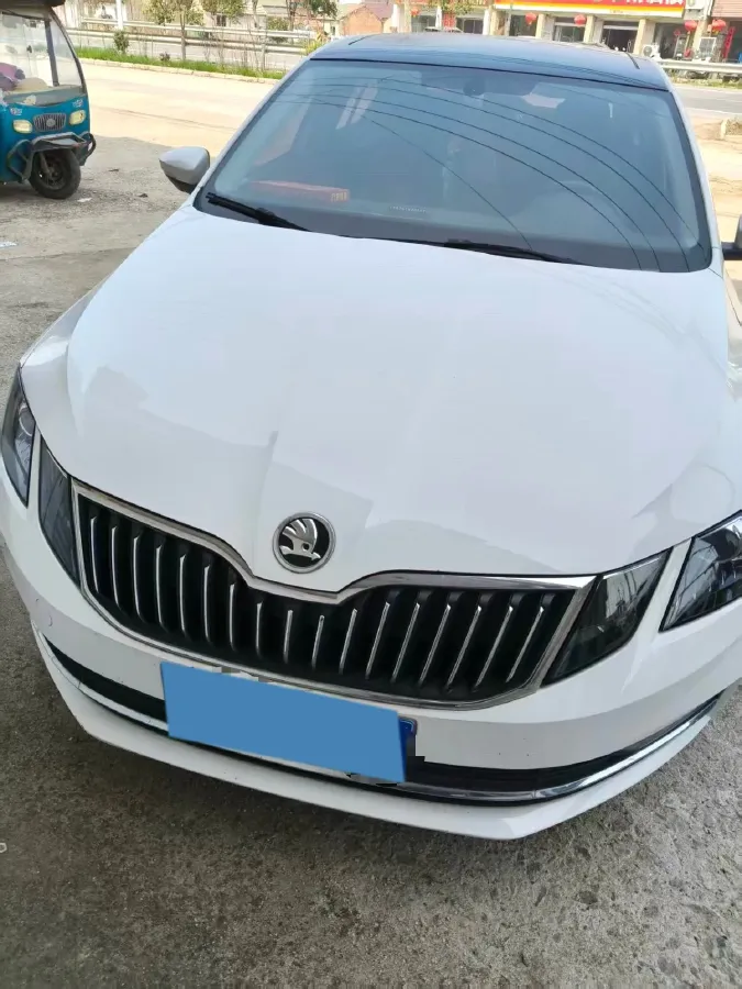 2019 Skoda Octavia 1.2T 116HP L4 7DCT,autocango,china used car exporter,china ev exporter,chinese used car exporter,chinese used ev exporter