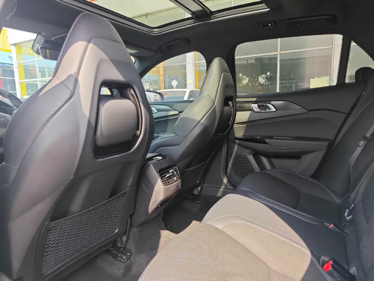 2022 LYNK&CO 03 1.5T 180HP L3 7DCT,autocango,china used car exporter,china ev exporter,chinese used car exporter,chinese used ev exporter