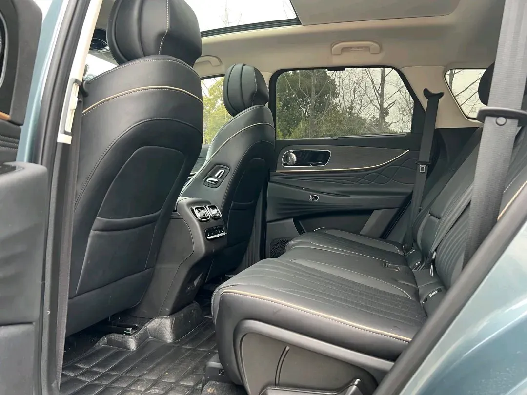 2023 Chery Tiggo 9 2.0T 261HP L4 7DCT,autocango,china used car exporter,china ev exporter,chinese used car exporter,chinese used ev exporter